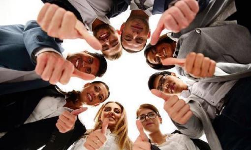 Sau khi được thăng chức, người thông minh cảm ơn lãnh đạo bằng 3 cách này, nên học hỏi