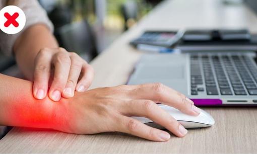 6 bài tập tay đơn giản này sẽ giúp bạn tránh khỏi hội chứng đau, nhức mỏi khi làm việc văn phòng