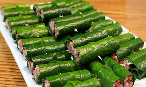 Mẹo rán chả lá lốt để không bị bắn dầu mỡ lên người