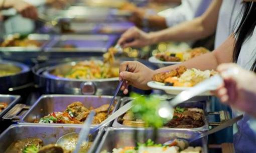 Tại sao tôi cảm thấy đầy bụng sau khi ăn? Chuyên gia bóc trần: 6 loại thực phẩm