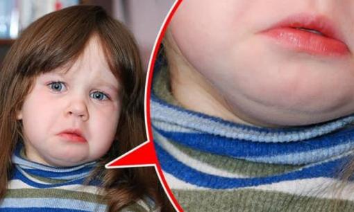 10 bộ quần áo nguy hiểm cha mẹ không nên mua