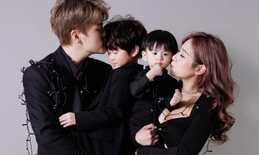 Hot mom Trang Lou - em gái Huyme kỷ niệm 7 năm ngày cưới, hai nhóc tỳ lộ diện cực yêu 