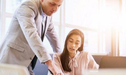 Đồng nghiệp ở công ty bị sa thải, tôi hiểu bốn nguyên tắc này, đúng là 'mạnh thắng, yếu bị loại'