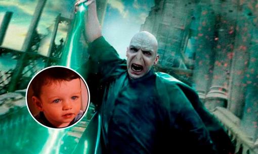 Tại sao Harry Potter không chết khi nhận lời nguyền chết chóc Avada Kedavra từ Voldemort?