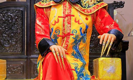 Mộ thái giám nhà Thanh Lý Liên Anh không bị trộm, sau khi mở quan tài ai nấy đều kinh hãi, chỉ còn một cái đầu