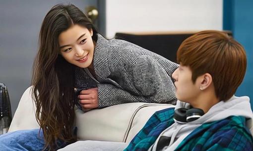 Khi phụ nữ muốn “không còn trong trắng” trong quan hệ với bạn, cô ấy thường có 3 biểu hiện sau đàn ông cần hiểu