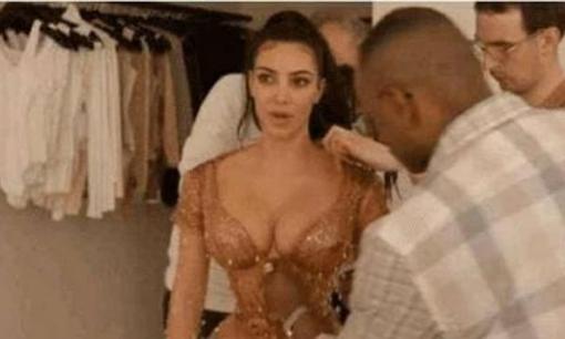 Đội ngũ đằng sau Kim Kardashian thật tuyệt vời! Ngay cả thợ làm tóc cho cô cũng được so sánh với một người mẫu nam hàng đầu