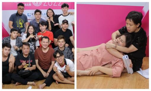 Táo Xuân lộ hậu trường tập luyện thú vị với dàn danh hài cạnh tranh gắt cùng Táo Quân