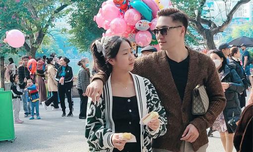 Mạnh Trường đăng ảnh con gái sắp cao bằng bố, dân mạng dự đoán Hoa hậu tương lai