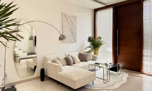 Cô gái 27 tuổi kịp hoàn thiện nhà đón Tết, không gian bừng sáng nhờ sử dụng hài hòa tông màu trắng