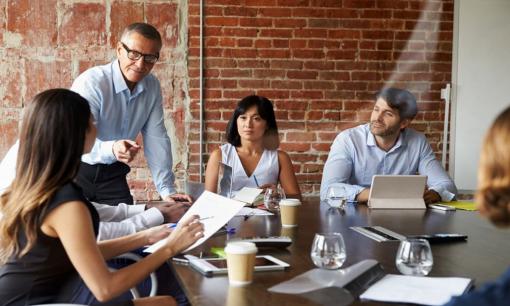 3 kỹ năng cơ bản để nói chuyện và giao tiếp với lãnh đạo, học để được lợi