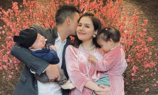 Phanh Lee lần đầu đăng ảnh có đầy đủ chồng và 2 con