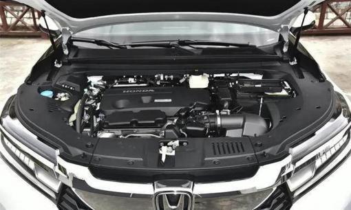 Bậc thầy sửa chữa ô tô: Đừng mua mẫu xe có “phân khối nhỏ và mô-men xoắn cực đại” vì bảo dưỡng tốn kém và tỷ lệ hỏng hóc cao