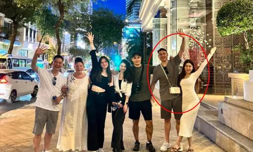 Em gái thủ môn Đặng Văn Lâm đăng ảnh gia đình, nói một câu tỏ rõ thái độ với Yến Xuân 