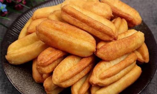 Không cần bột nở, dạy bạn cách làm bánh rán ngon, nắm vững những mẹo này thì khó thất bại