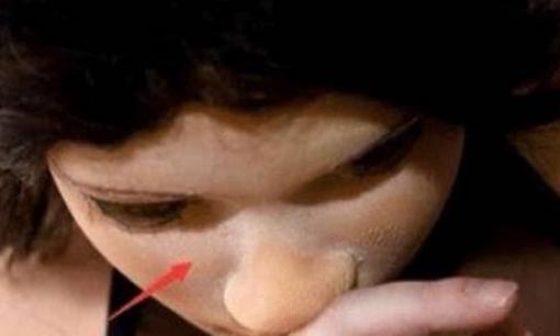 Sau ly hôn anh chàng chi 170 triệu đồng để mua 'búp bê silicon' về làm vợ, nhưng 1 năm sau lại phát hiện có điều gì đó không ổn!