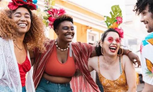 Phụ nữ Brazil cởi mở như thế nào? Đi chơi không mặc nội y, điều đầu tiên khi đãi khách thật khó hiểu