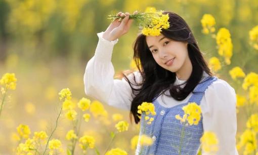 Hẹn hò với mùa xuân, chụp ảnh chân dung hoa cải tuyệt đẹp, đừng bỏ lỡ những kỹ năng tạo dáng sau