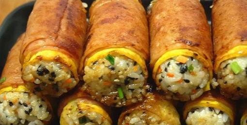 Đừng hấp cơm thừa 2 lần, thêm 3 quả trứng, có món trứng cuộn thịt và cơm, các bé ăn ngon miệng