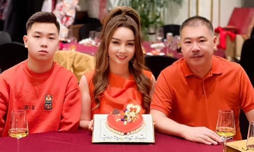 Diễn viên Mai Thu Huyền 'Những ngọn nến trong đêm' đón sinh nhật, nhan sắc ở tuổi 44 gây sốt