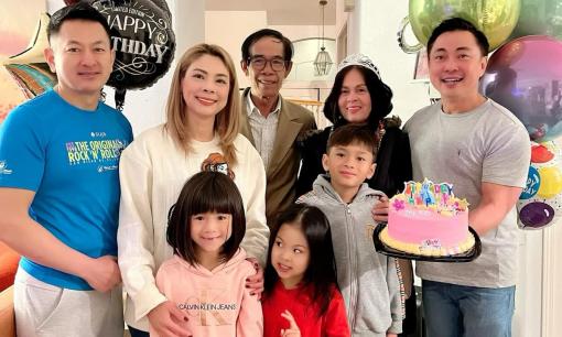 Ca sĩ Thanh Thảo tổ chức sinh nhật bất ngờ cho mẹ ruột, con nuôi Jacky xuất hiện với ngoại hình cao lớn 