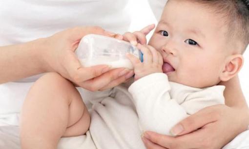 Thời điểm cai sữa cho bé khoa học nhất là khi nào? Đừng để lời đồn thổi trên mạng đánh lừa 