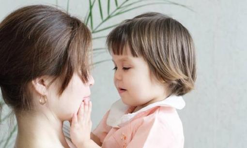 Làm thế nào cha mẹ có thể vun trồng những cảm xúc tốt nơi con cái? Mẹ dùng 4 cách để con tạm biệt cảm xúc xấu