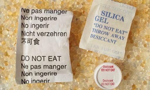Đừng vứt bỏ gói hút ẩm đi, nó có 5 chức năng mạnh mẽ, đặc biệt thích hợp vào mùa nồm