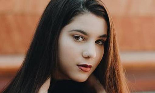 Chồng cưới 7 năm sắp chuyển giới thành nữ, 'phản ứng thần thánh' của vợ thật không ngờ!