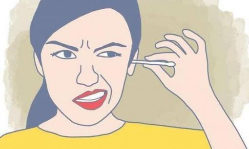 Bên trong tai thường xuyên bị ngứa nhưng không ra được gì? Bác sĩ tiết lộ câu trả lời, nên biết sớm