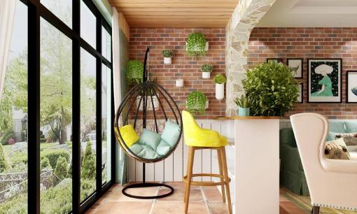 Nhiều người không lắp đặt cửa trượt trên ban công, thiết kế này phổ biến trong các căn hộ nhỏ, tiết kiệm không gian và thiết thực