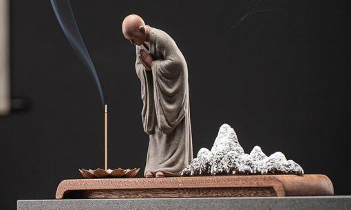 Đạo Phật: Khi gặp khó khăn, thầm niệm năm câu thì tốt cho chính mình!