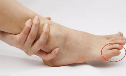 Vì sao người phương Tây có 2 chiếc xương nhiều hơn người phương Đông? Vấn đề là gì?