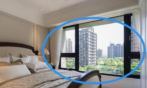 Đầu giường trong phòng ngủ không được đối diện với 3 vị trí này, không liên quan gì đến phong thủy, chỉ xét đến sức khỏe của gia đình bạn