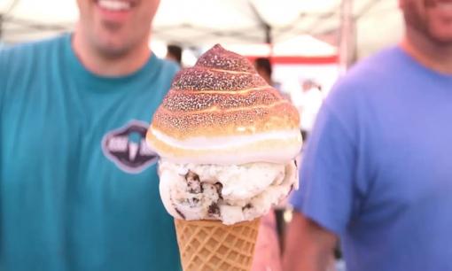 Vì sao ăn kem cảm thấy cực mát nhưng lại khát ngay sau đó?