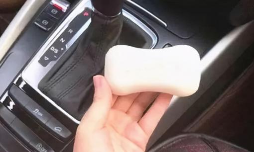 Tại sao lại để một bánh xà phòng trong xe? Người lái xe già: 'Không phải để rửa mặt, nó có thể đóng vai trò cứu mạng'