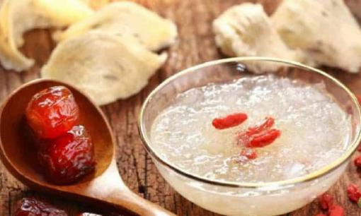 Ăn yến sào rất tốt cho sức khỏe nhưng nên ăn vào thời điểm nào là tốt nhất? Hãy nhớ hai thời điểm này 