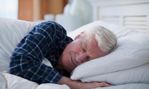 Ngủ trưa có ảnh hưởng đến tuổi thọ? Bác sĩ nhắc nhở: Người đã qua tuổi trung niên, hãy nhớ 'ba điều không' khi ngủ trưa