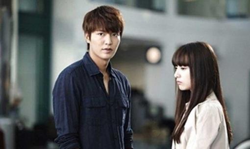 Tôi đưa người yêu về nhà, mẹ dọn sẵn bàn ăn nhưng khi bước xuống xe gặp mặt, mẹ khuyên chia tay ngay lập tức