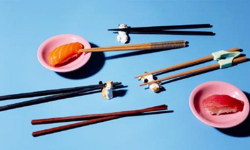 Khi mua đũa nên mua loại nào sẽ tốt cho sức khỏe? Đũa gỗ, đũa tre hay đũa inox? Biết để tránh tiền mất tật mang