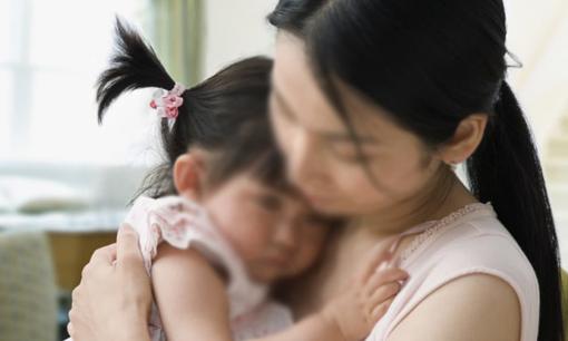 Vợ triệt sản sau khi sinh 2 con gái liền bị họ hàng bên nội mỉa mai, chồng có pha xử lý cực ấm lòng