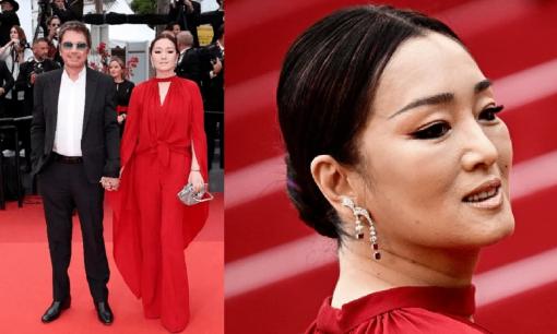 Củng Lợi bị lộ nhan sắc thật trên thảm đỏ, mái tóc bạc, làn da sần sùi dù 'chát' cả lớp phấn dầy