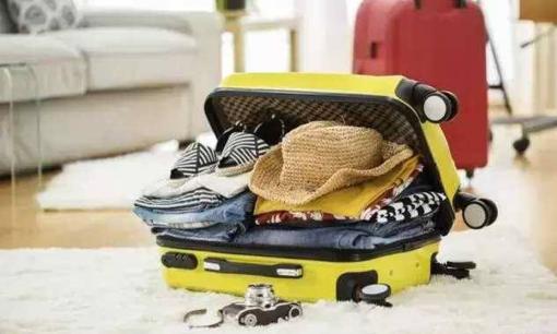 Khi đi du lịch tốt nhất không nên mang theo 4 thứ này, vừa vô ích vừa rắc rối, mình mới ngộ ra và nói với những người xung quanh