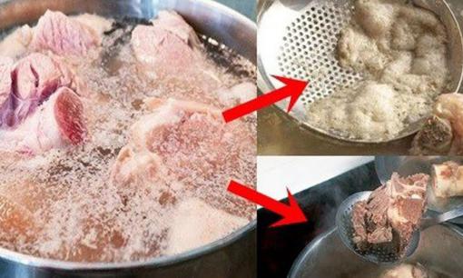 Luộc thịt, ninh xương có nên hớt bỏ bọt nổi lên không? Loại nào nên hớt bọt loại nào không? 