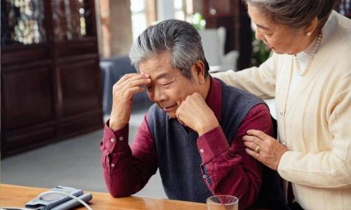 Một gia đình có 3 người lớn tuổi, vận mệnh sa sút: 3 kiểu người lớn tuổi này sẽ khiến gia đình bạn bất an, nên hết sức cảnh giác