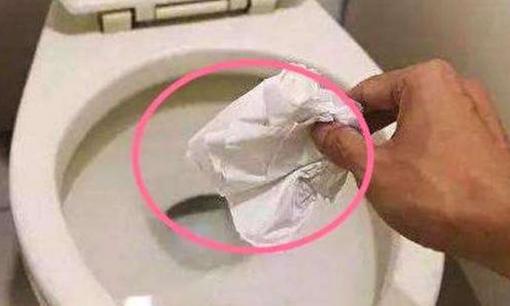 Bạn có vứt giấy vệ sinh vào bồn cầu hay thùng rác sau khi sử dụng xong? Sau khi nghe những gì sư phụ nói, hóa ra bấy lâu nay tôi đã làm sai.