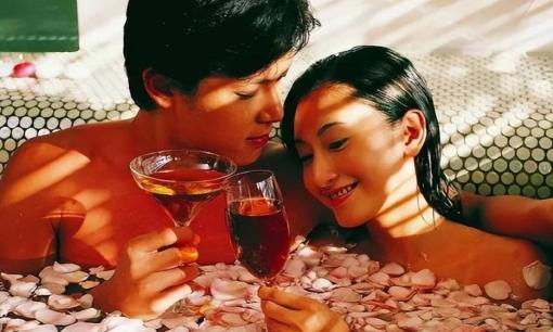 Mối quan hệ dù tốt đẹp đến đâu cũng không nên 'tắm chung' với bạn trai. Vì sao?