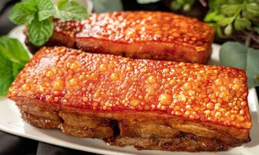 Làm thịt quay giòn bì cho ngày mát trời, tưởng khó mà lại nhàn tênh với cách làm 3 bước đã hoàn thành 