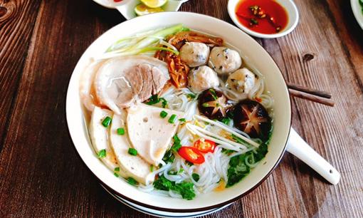 Bún là món ăn nhiều người yêu thích, nhưng không phải ai cũng ăn được