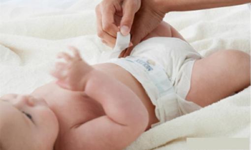 Dù nhà có nghèo đến đâu bố mẹ cũng đừng cắt giảm sớm 4 thứ này kẻo ảnh hưởng đến sức khỏe và sự phá triển trí tuệ của trẻ